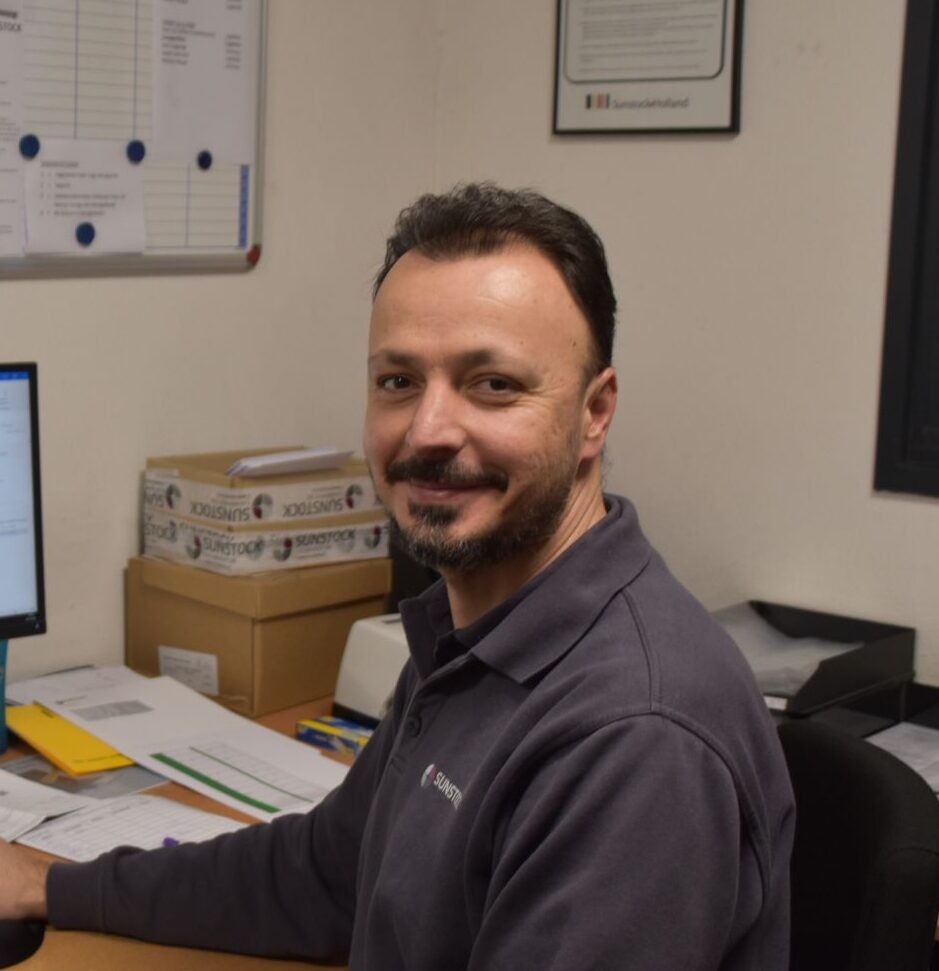 Tuncay - Logistiek teamleider